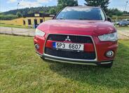 Mitsubishi Outlander 1