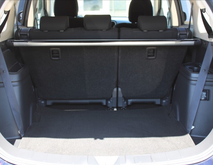 Mitsubishi Outlander 27