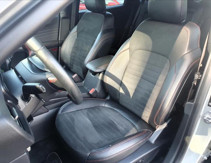 Ford Kuga 8