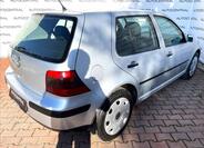 Volkswagen Golf 9