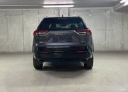 Toyota RAV4 6