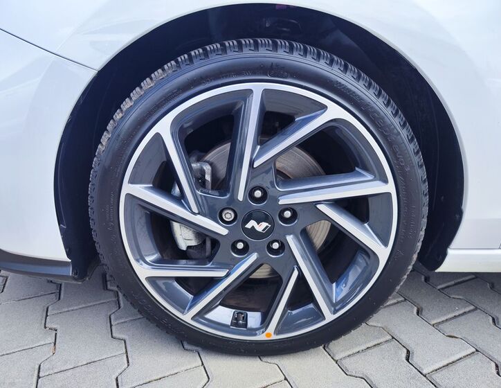Hyundai i30 32