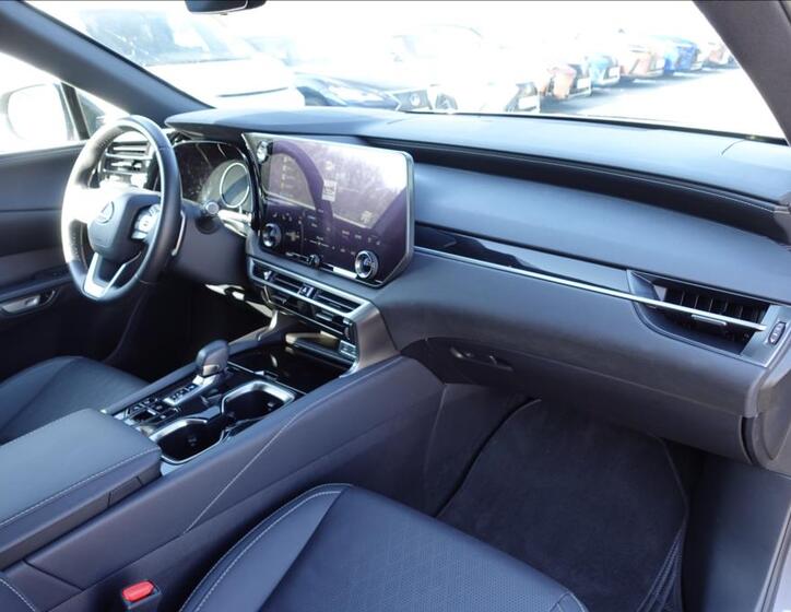 Lexus RX 350h 38