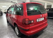 Volkswagen Sharan 4