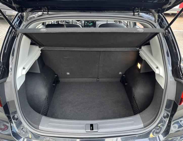 MG ZS 20
