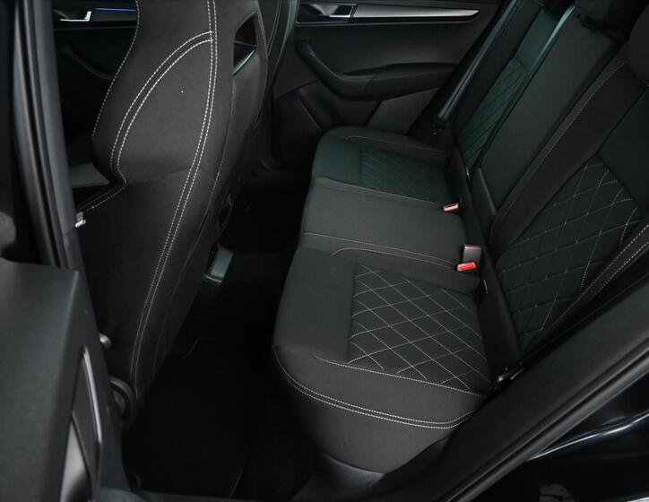 Škoda Karoq 10
