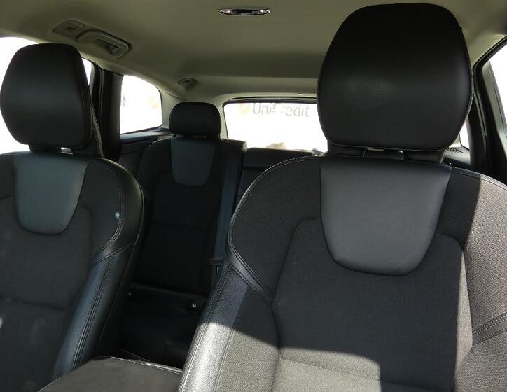 Volvo XC60 7