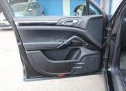 Porsche Cayenne 20