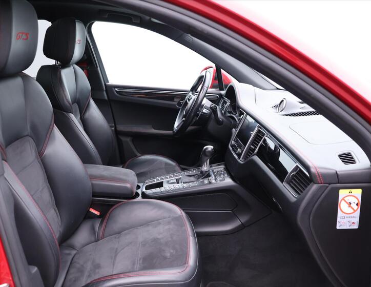 Porsche Macan 15