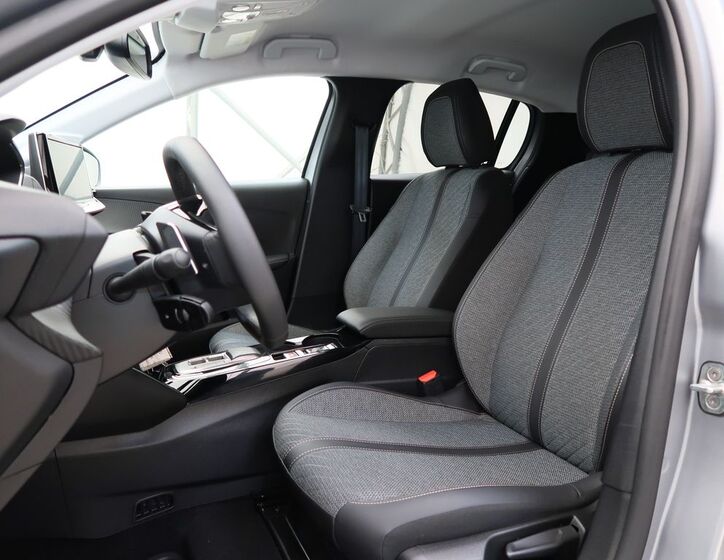Peugeot 208 14
