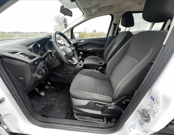 Ford Grand C-MAX 19