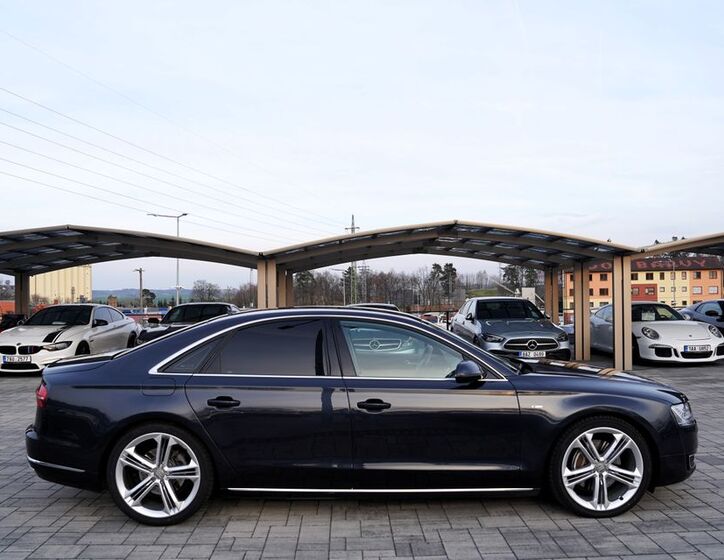 Audi A8 7