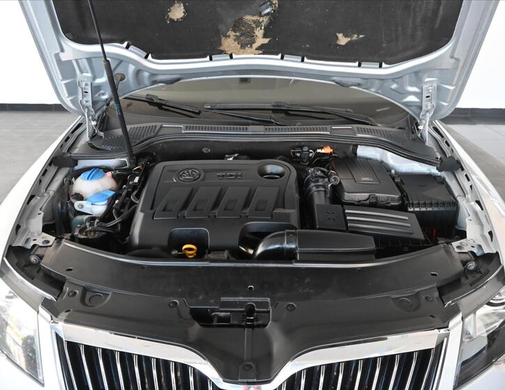 Škoda Superb 5