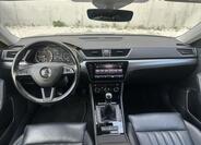 Škoda Superb 9