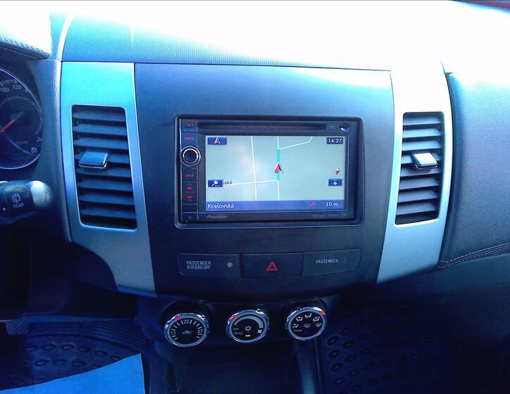 Mitsubishi Outlander 17