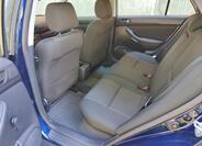 Toyota Avensis 14