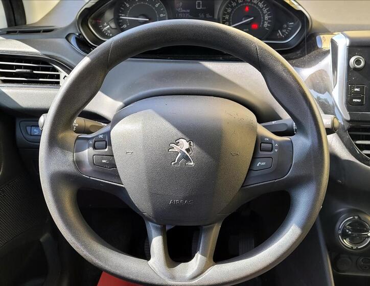Peugeot 208 38