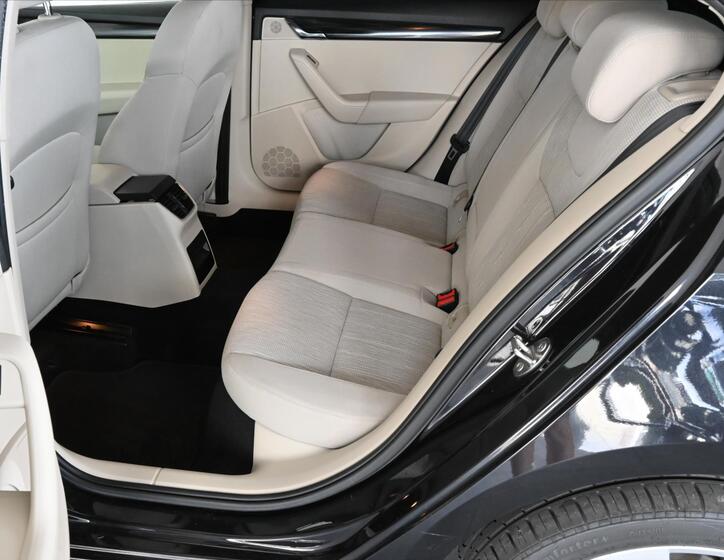 Škoda Octavia 10
