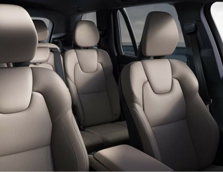 Volvo XC90 11
