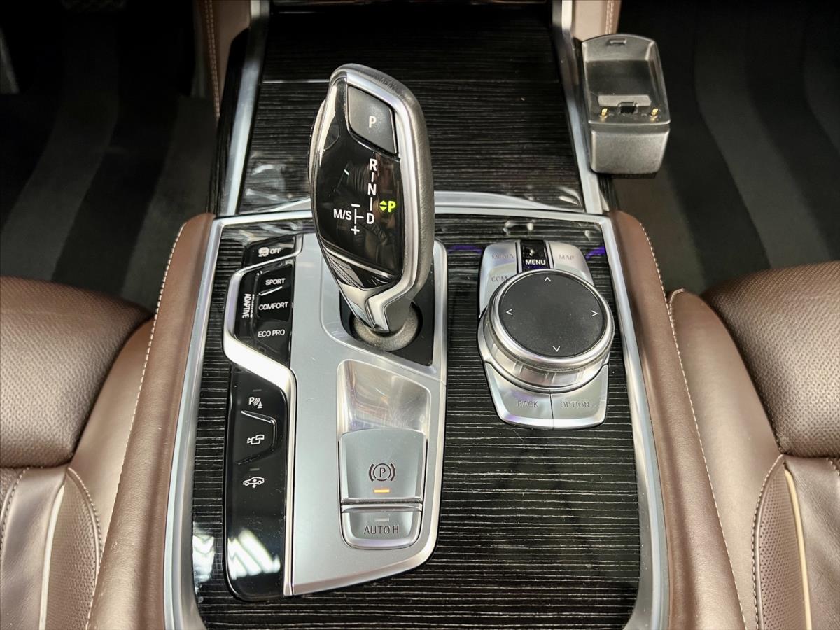 BMW Řada 7