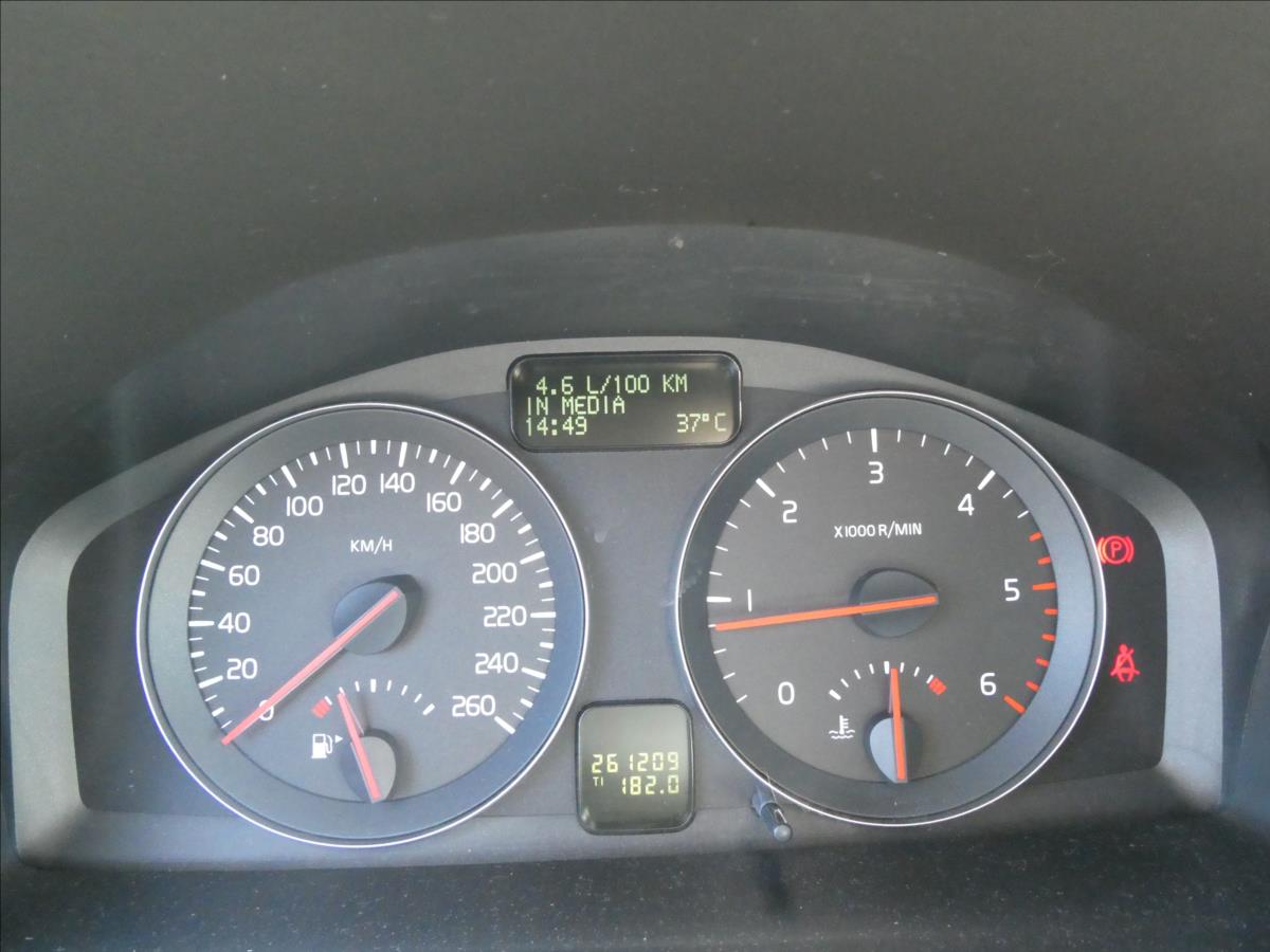 Volvo V50