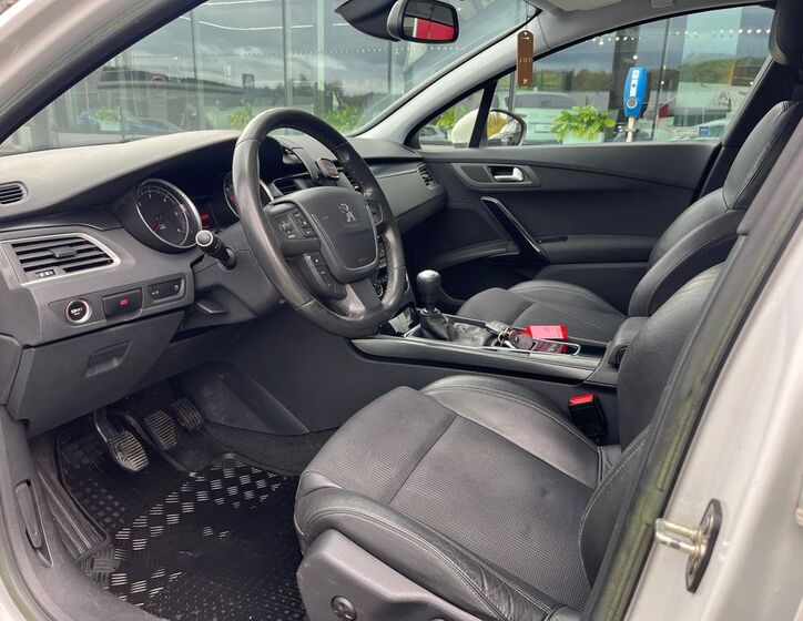 Peugeot 508 5