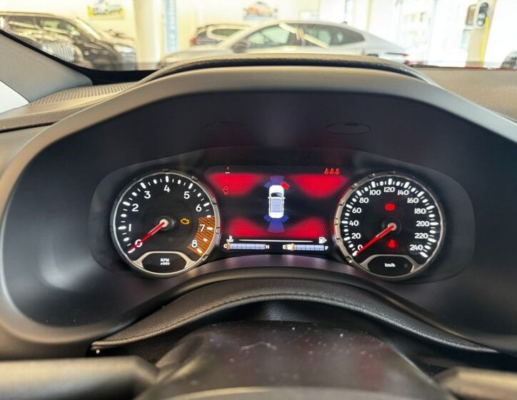 Jeep Renegade 23