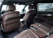 BMW Řada 7 36