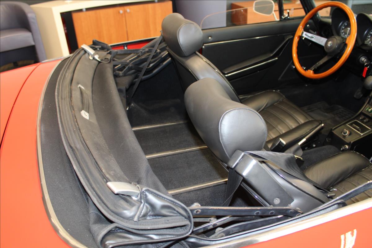 Alfa Romeo Spider