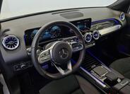 Mercedes-Benz GLB 9