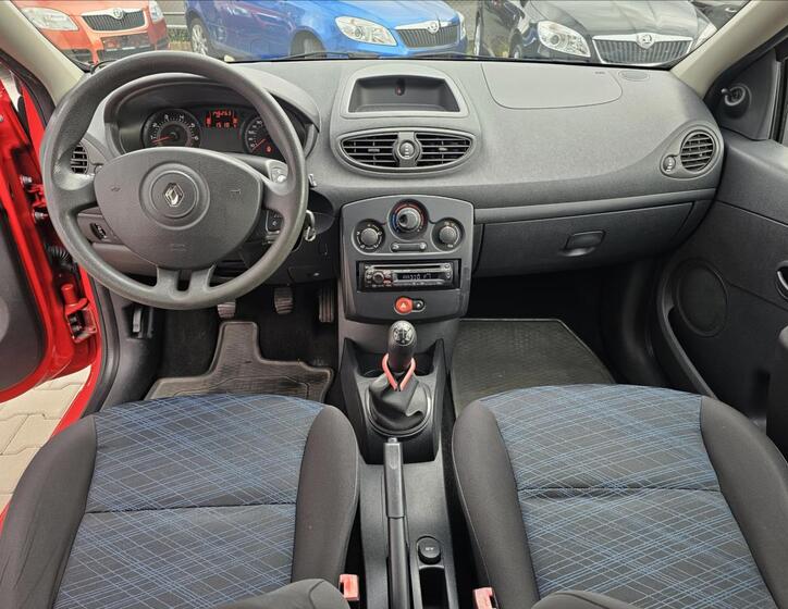 Renault Clio 18