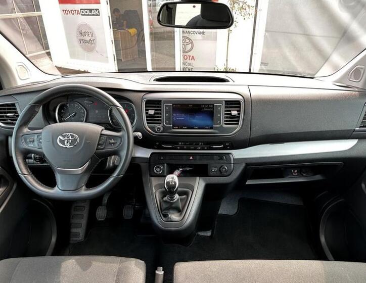 Toyota ProAce Verso 13