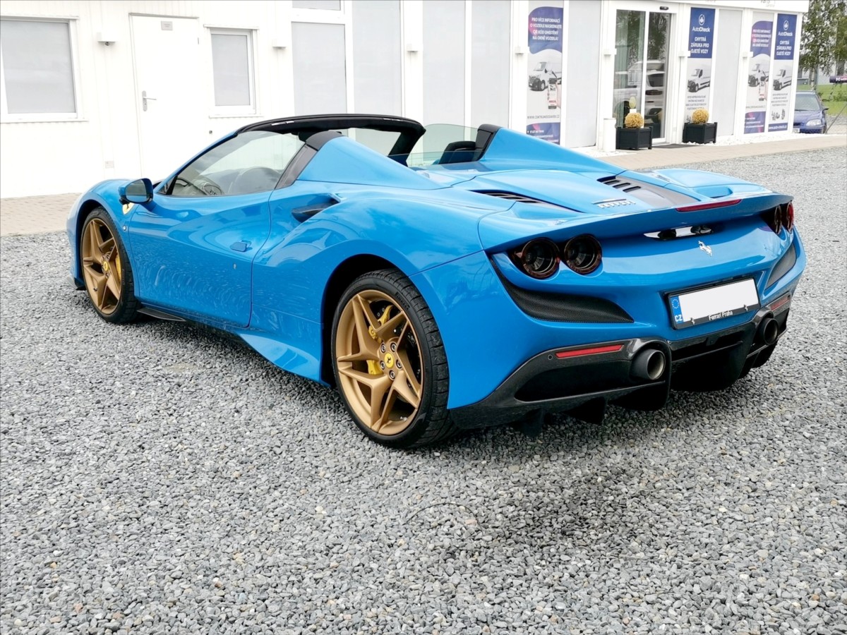 Ferrari F8