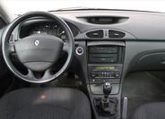 Renault Laguna 12