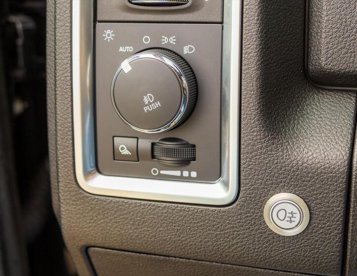 Dodge RAM 16