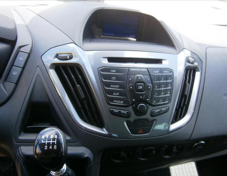 Ford Tourneo Custom 15
