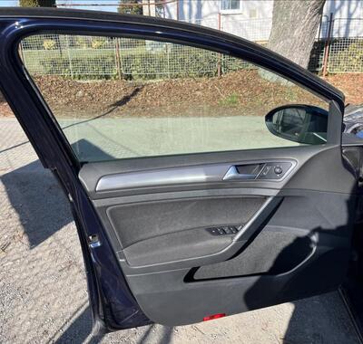 Volkswagen Golf 10