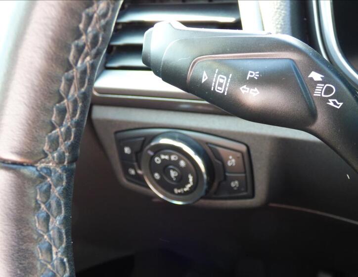Ford Mondeo 18