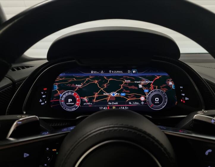 Audi R8 18