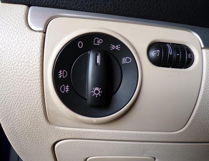 Volkswagen EOS 17