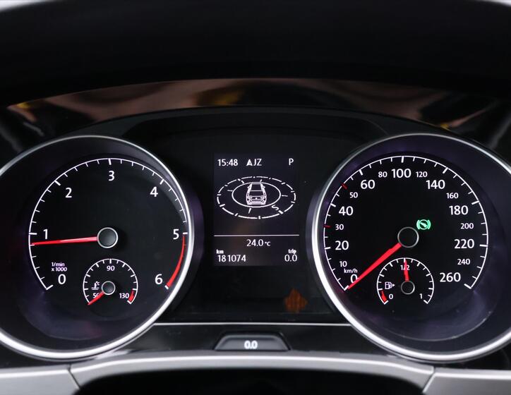 Volkswagen Touran 17
