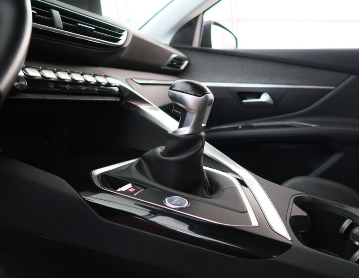 Peugeot 3008 16