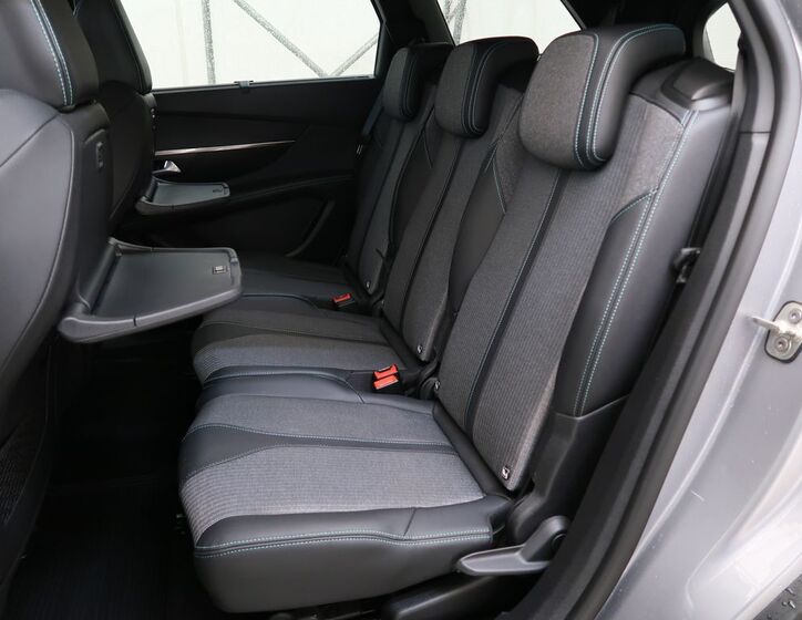Peugeot 5008 31