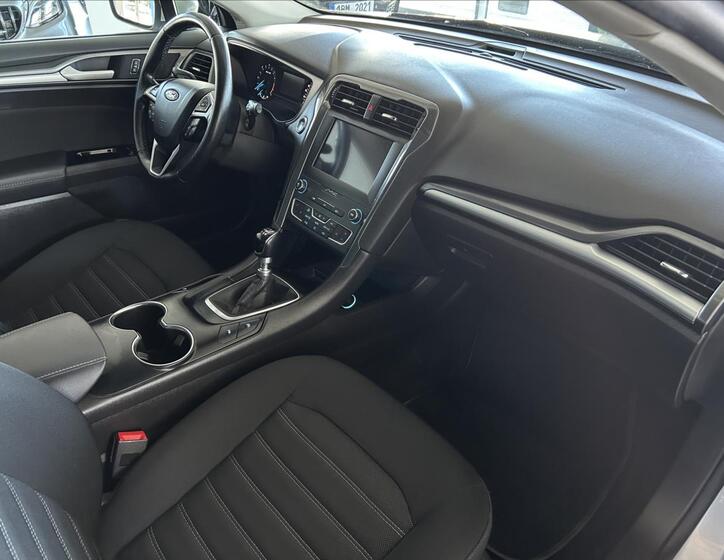 Ford Mondeo 9