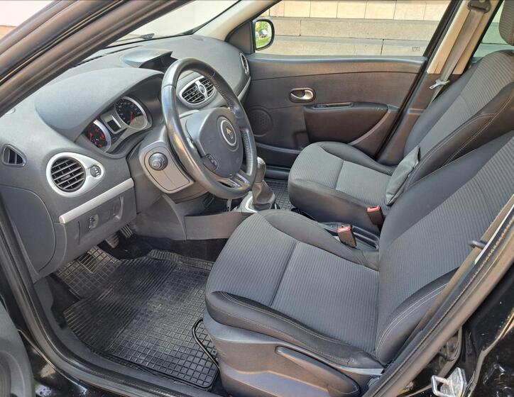 Renault Clio 20