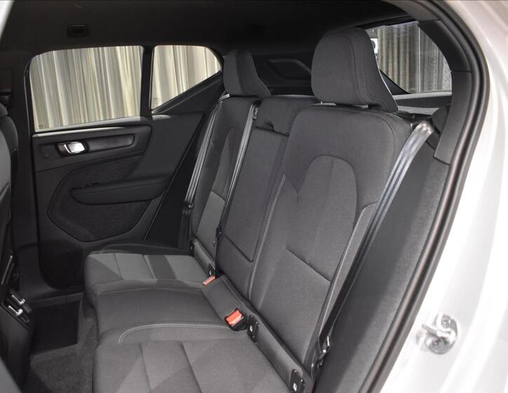 Volvo XC40 9