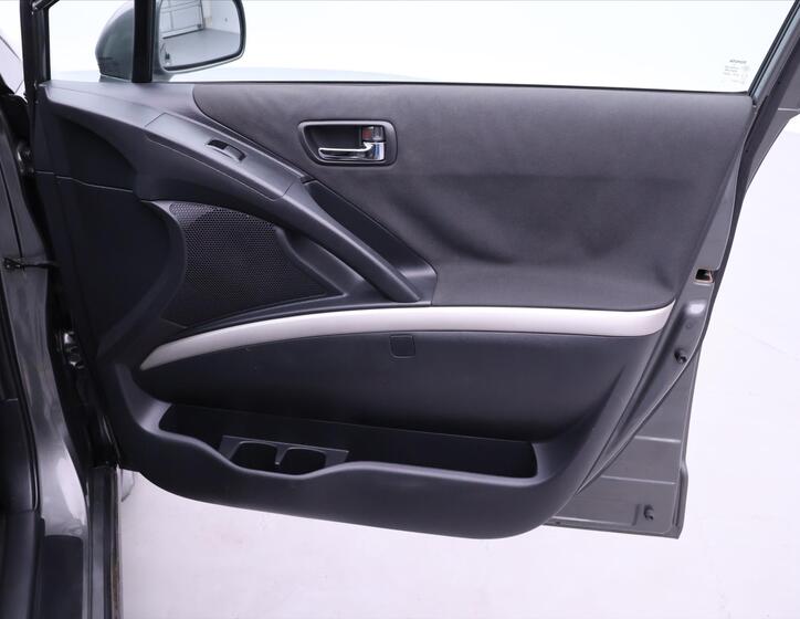 Toyota Corolla Verso 12