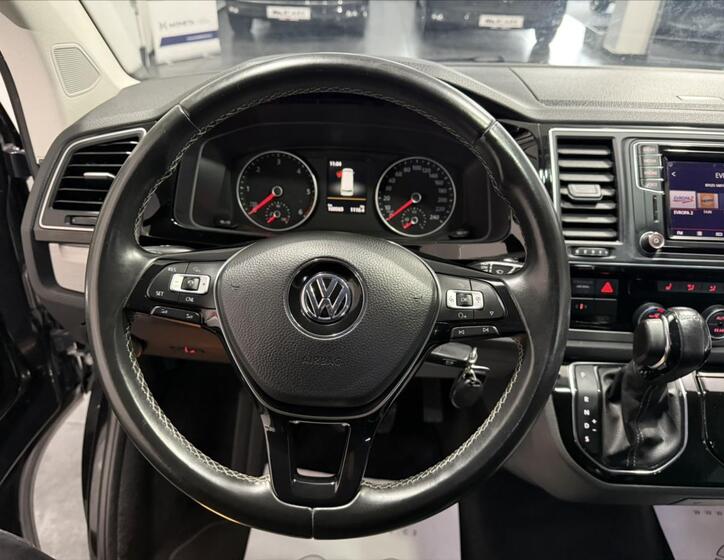 Volkswagen Multivan 9