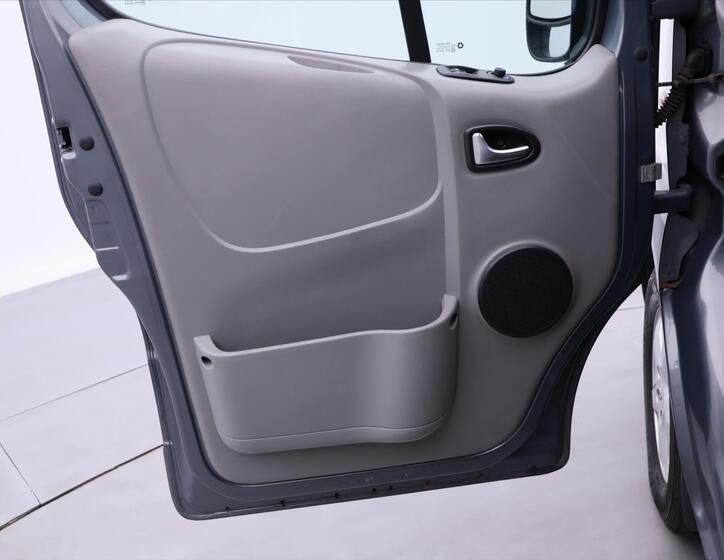 Renault Trafic 11