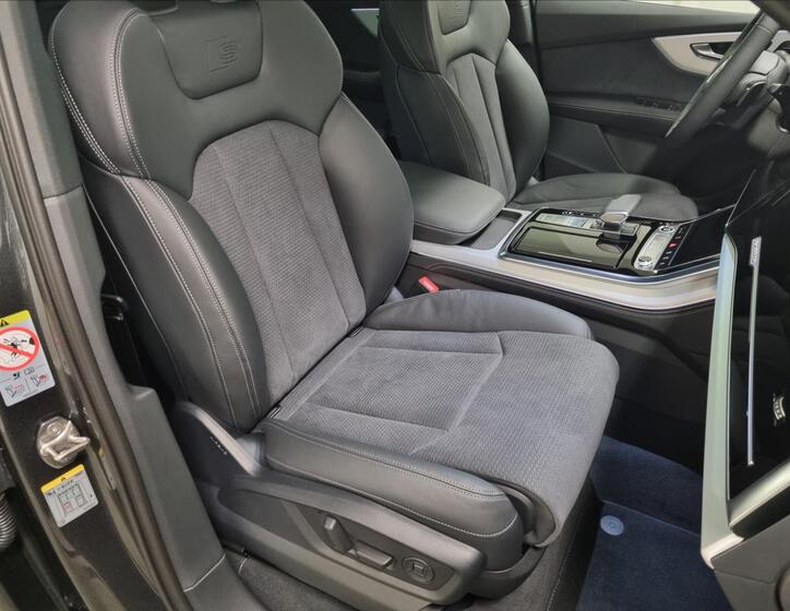 Audi Q7 20